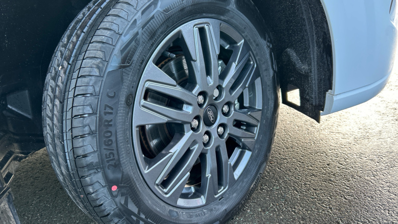 Ford Tourneo Custom 320 L1 Diesel Fwd 2.0 EcoBlue 136ps H1 Titanium 8 seater Auto